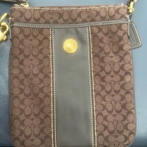 Coach crossbody brown handbag. Good condition